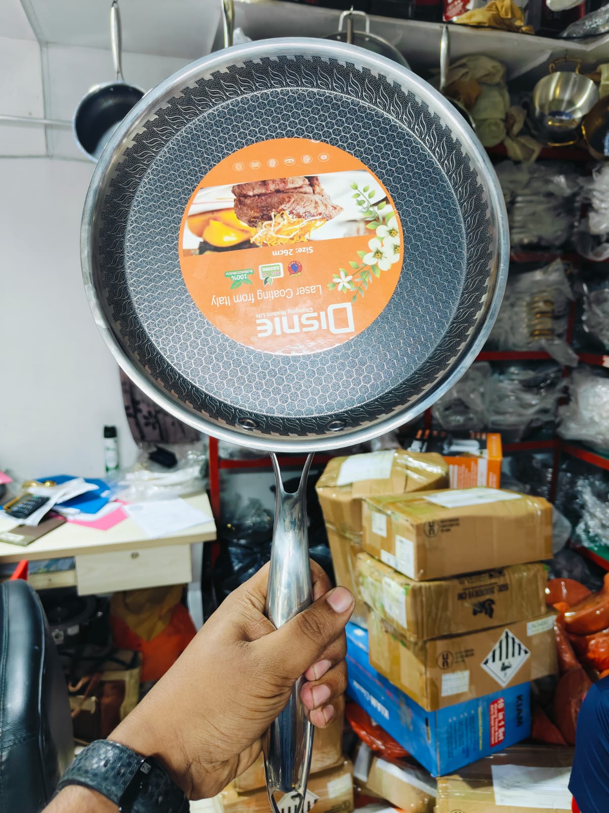 26cm Multi-purpose useable Premium Honeycomb Tawa (Disney Italy)